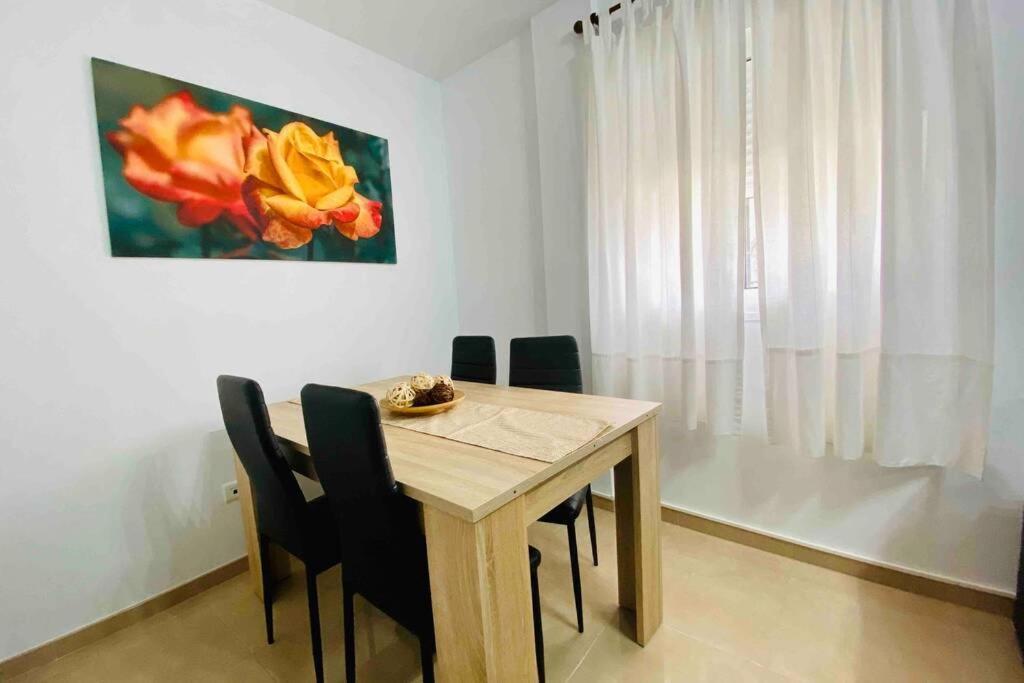 “Smile Nerja” Chic Apartment With Wifi, 4 Guests Exterior photo